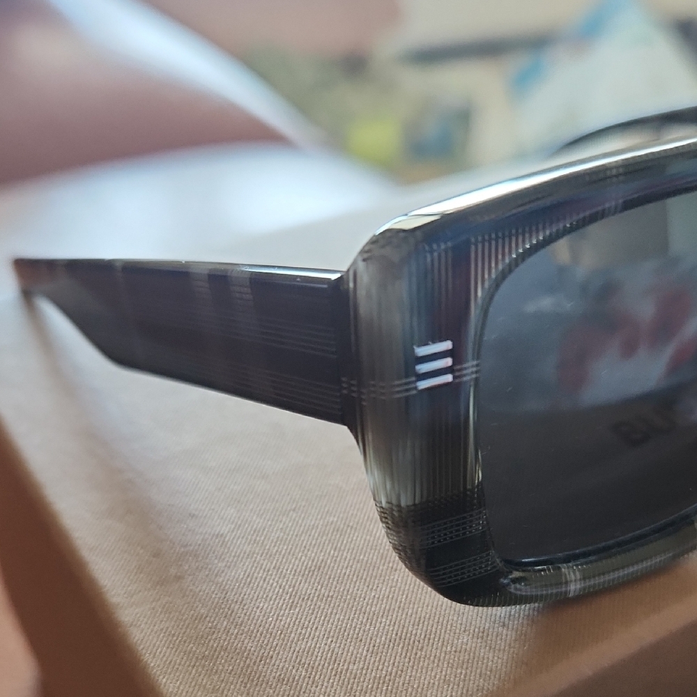 Burberry Black/Gray Sunglasses with Case - Picture 3 of 5